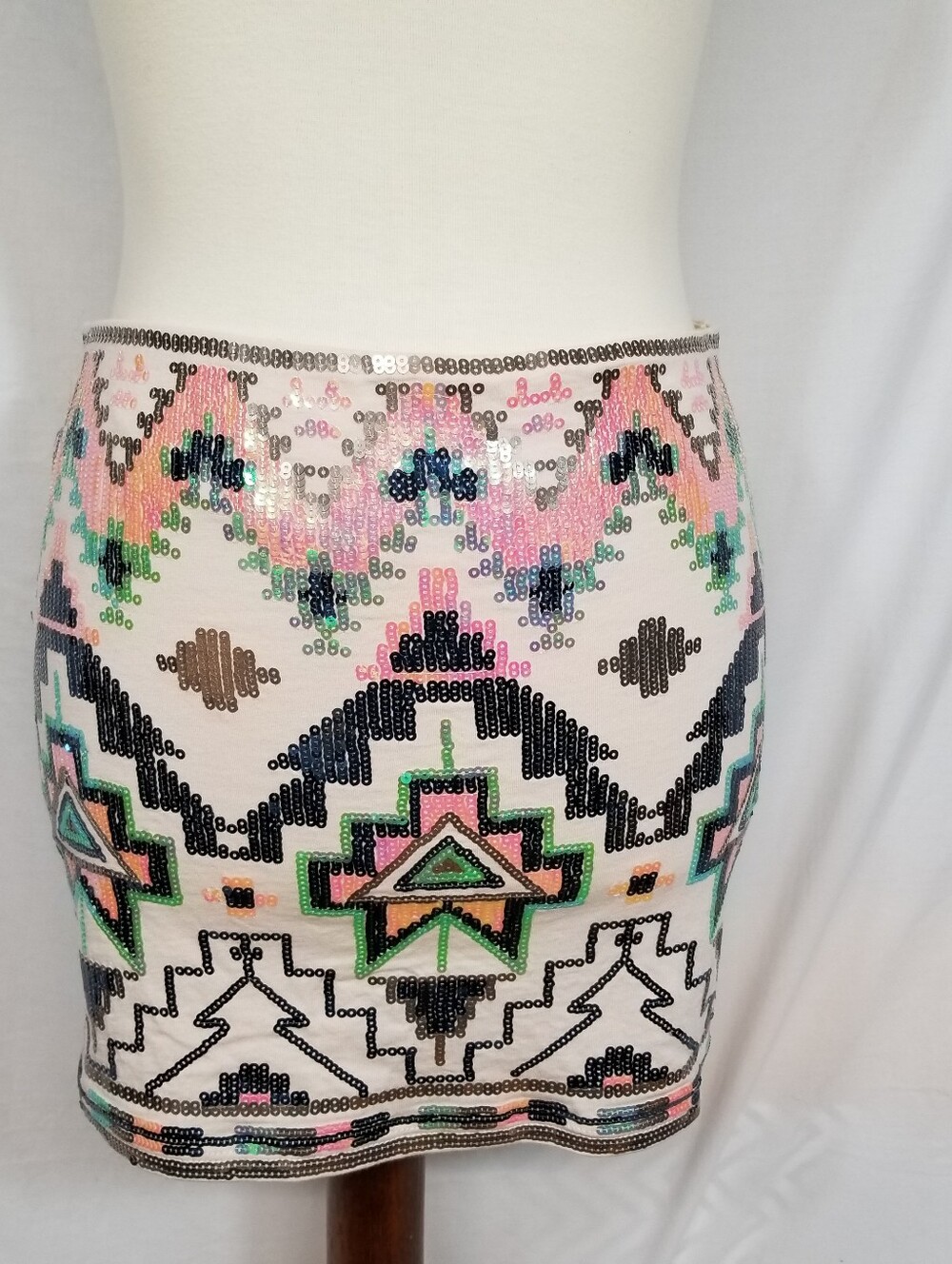 Express Ivory Aztec Geometric Sequin Mini Skirt Women Small Clubwear Sparkle